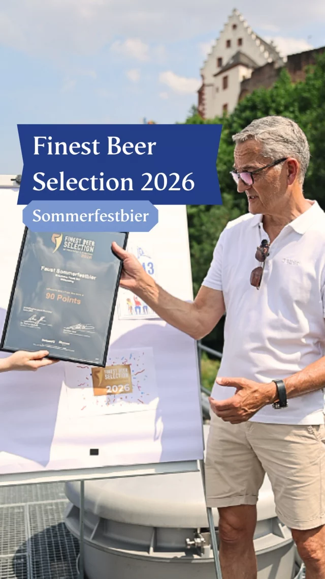 Unser Sommer im Glas wurde ausgezeichnet. 🏆🍺

Goldgelb, malzblumig und vollmundig – mit feiner Hopfenblume und dezenten Tabaknoten überzeugt unser Sommerfestbier nicht nur uns, sondern auch die internationale Jury der Finest Beer Selection 2026. ⭐️

Mit 90 von 100 Punkten gehört es zu den sechs ausgezeichneten Faust-Bieren. Ein Ergebnis, auf das wir unglaublich stolz sind! 🍻💙

Also: Sommer genießen, anstoßen und selbst probieren. Prost! ☀️

#faustbier #sommerfestbier #finestbeerselection #bierliebe #prost